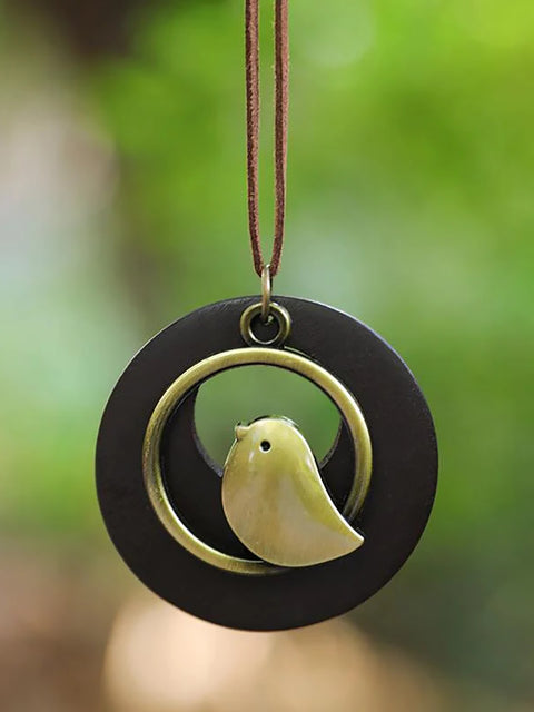 Collier pendentif en bois rond en forme d'oiseau en métal mignon