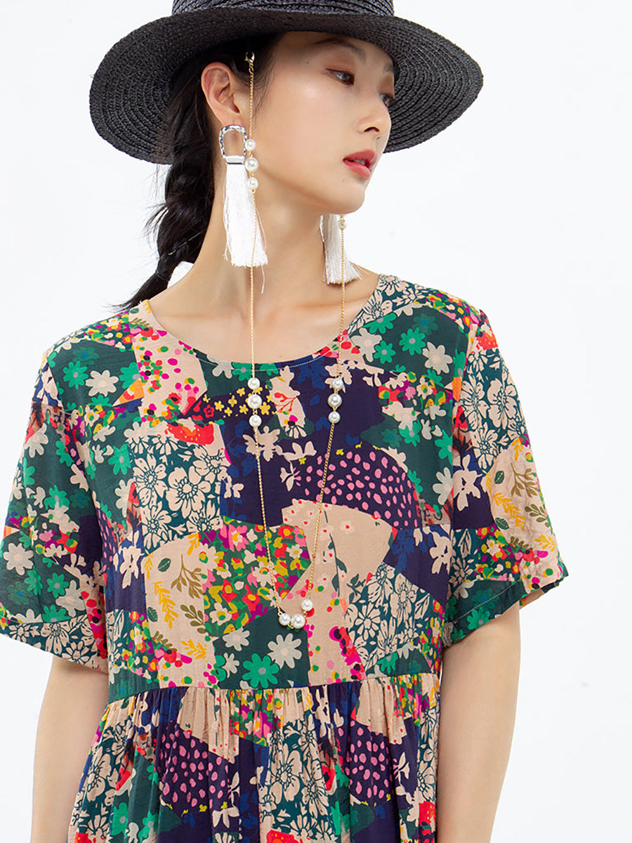 Vestido solto de verão com estampas florais de tamanho grande e manga curta